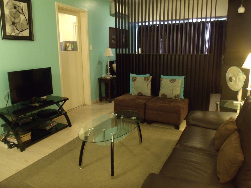 South Of Market Private Residences Тагиг Экстерьер фото